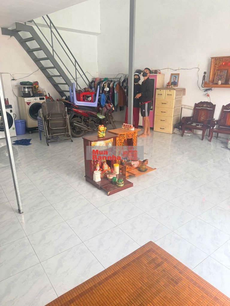 BÁN NHÀ CẤP 4 XINH XẮN VIEW BỜ SÔNG THAM LƯƠNG – GIÁ CỰC TỐT