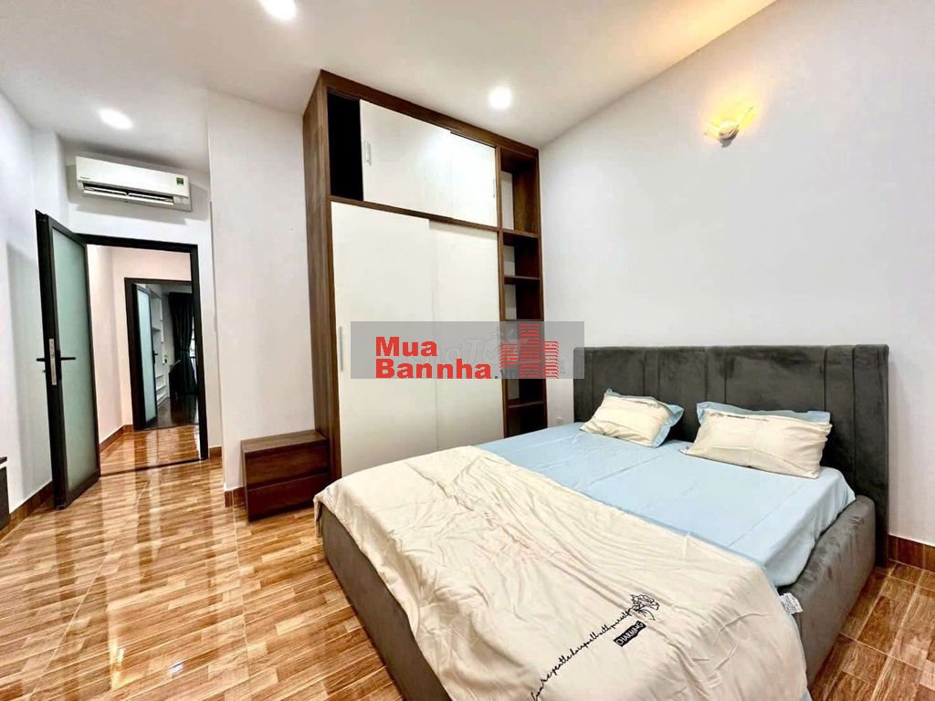 NHÀ CẦN BÁN DT 4X16 ĐÚC TRỆT 2 LẦU, SÂN THƯỢNG
