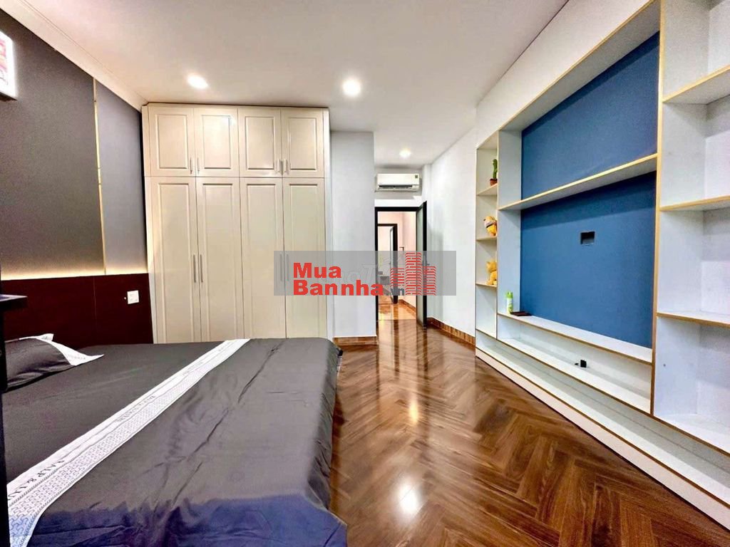 NHÀ CẦN BÁN DT 4X16 ĐÚC TRỆT 2 LẦU, SÂN THƯỢNG