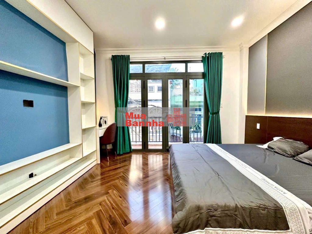 NHÀ CẦN BÁN DT 4X16 ĐÚC TRỆT 2 LẦU, SÂN THƯỢNG