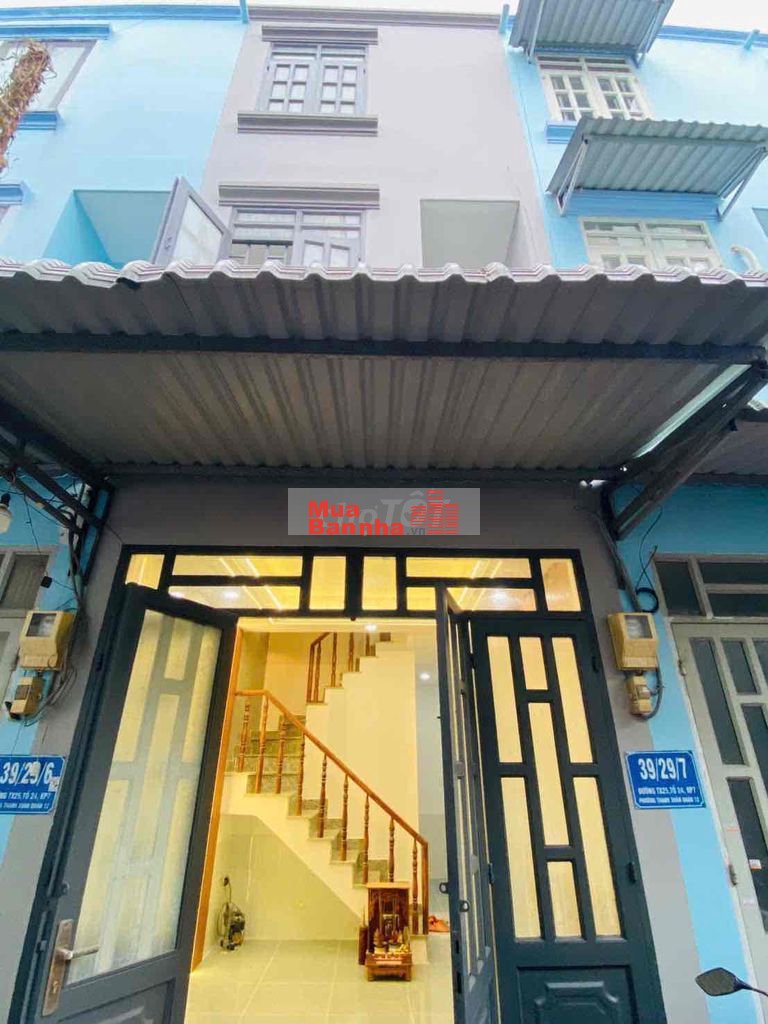 Bán nhà tx24 đúc 2 lầu sân thượng shc vi bằng