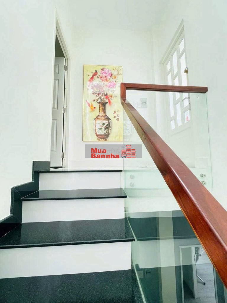 Bán nhà cực đẹp Thành Mỹ P8 Tân Bình 36m2 3 tầng chỉ 5,6 tỷ.
