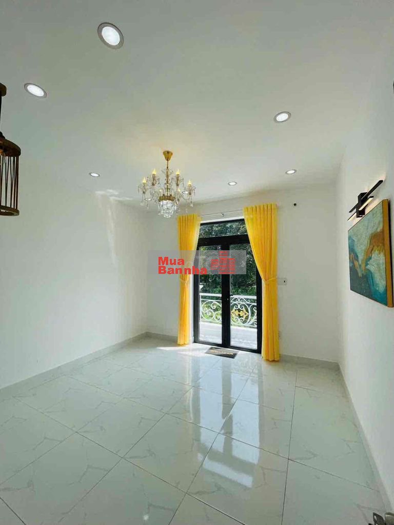 Chị Chủ Cần Bán Lổ Căn Nhà