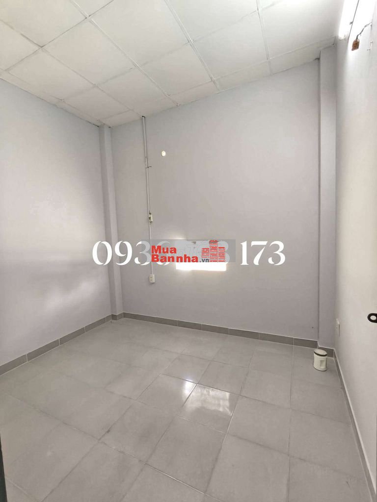 2,65 tỷ . Nhà sổ riêng 46m2 . Hẻm nhựa. đường Lê Văn Khương quận 12