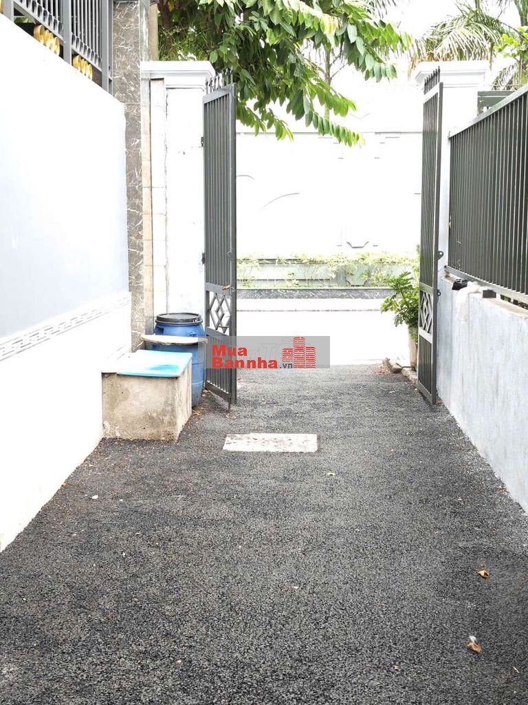 2,65 tỷ . Nhà sổ riêng 46m2 . Hẻm nhựa. đường Lê Văn Khương quận 12