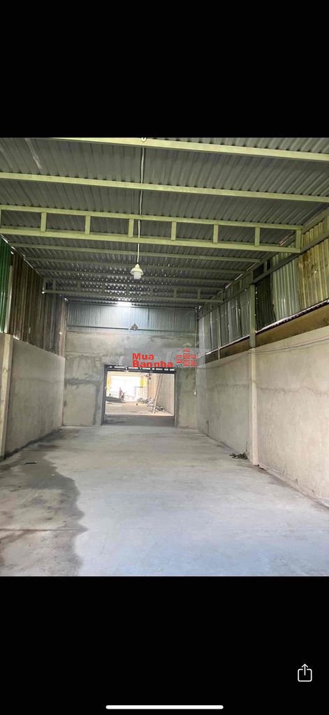 cần bán nhà mặt tiền đường hà huy giáp quận 12.ngang 5,5 dài 50nở hậu