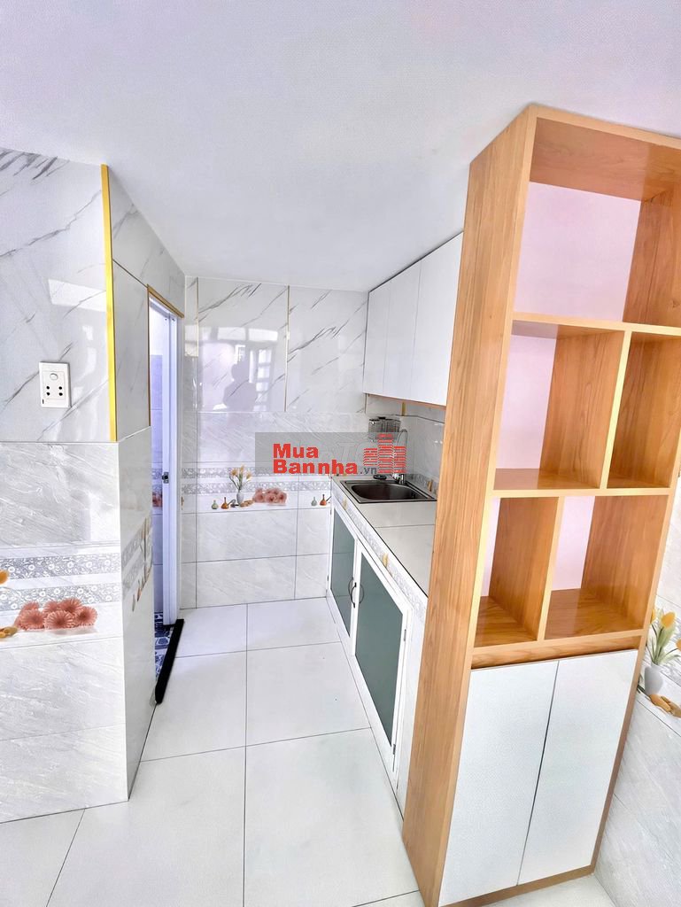 Nhà 650tr (TL) ở HT17 gần Chợ Giãn Dân và bến xe buýt Hiệp Thành