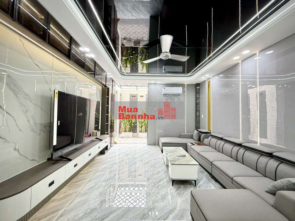 Siêu Phẩm 4m x 21m. 4 Tầng Có Thang Máy Hẻm nhựa 8m Thông Lê Thị Riêng