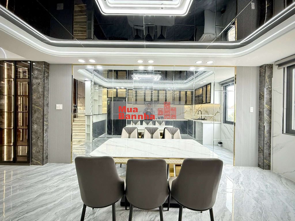Siêu Phẩm 4m x 21m. 4 Tầng Có Thang Máy Hẻm nhựa 8m Thông Lê Thị Riêng