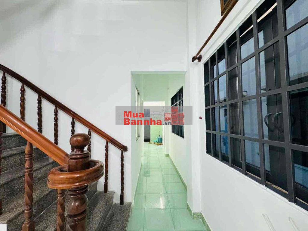 cần bán gấp nhà quận 7 Huỳnh Tấn phát 1 lầu 3.8m x18m giá nhỉnh 4 tỷ