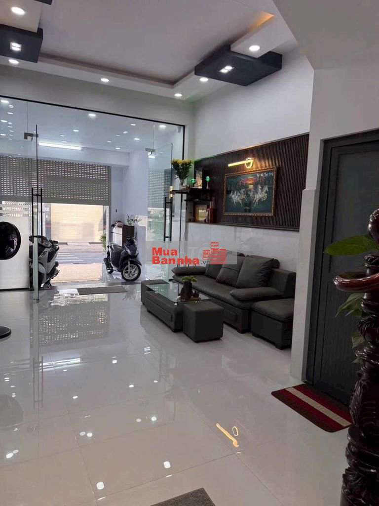 NHÀ MẶT TIỀN ĐS 8 - 4X18M - MT ĐƯỜNG 10M - 5 TẤM, 6PN - 10 TỶ 800TR TL