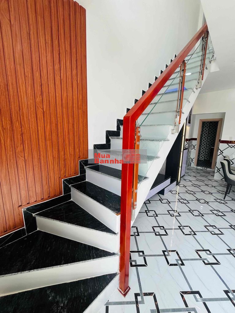 ccg bán gấp căn nhà do nợ ngân hàng