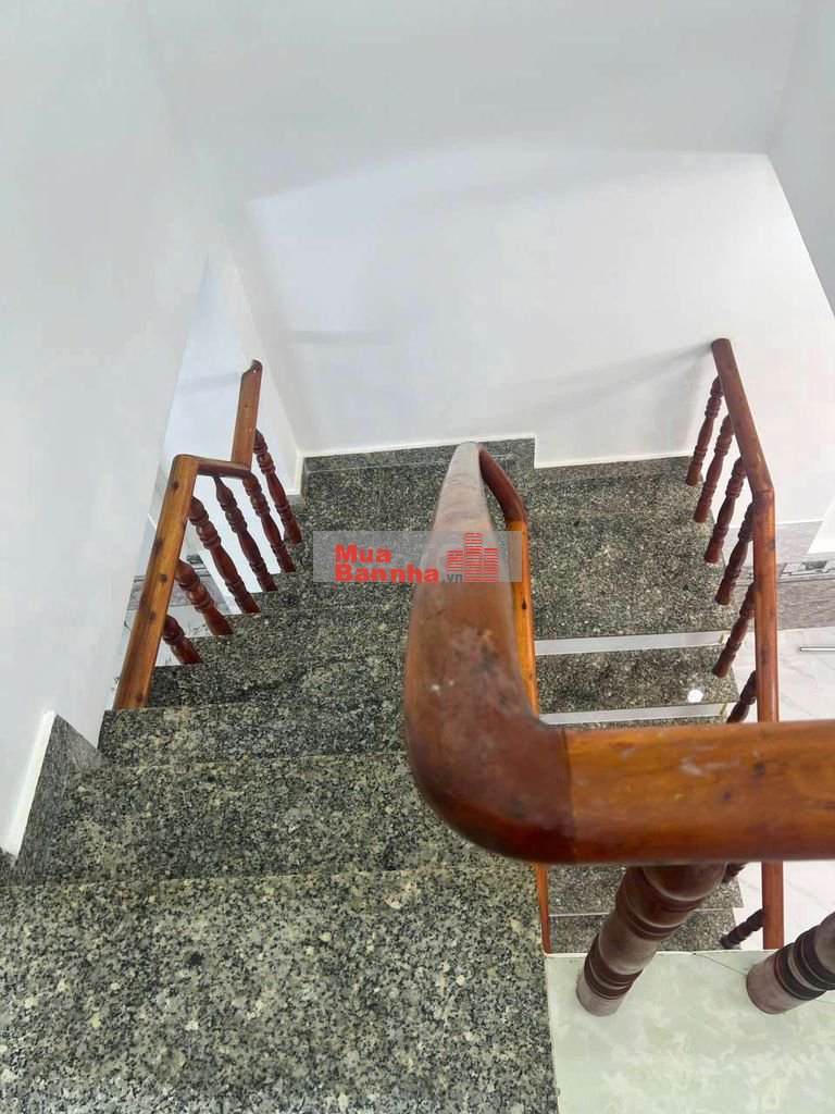 Bán nhà mới (3,6 x11m), đúc 1 trệt, 1lầu, đường rộng Hiệp Thành, Q12