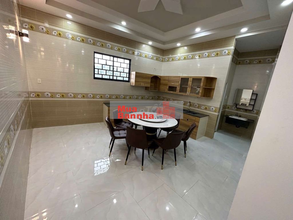 NHÀ PHƯỜNG PHÚ KHƯƠNG 121,6 M2