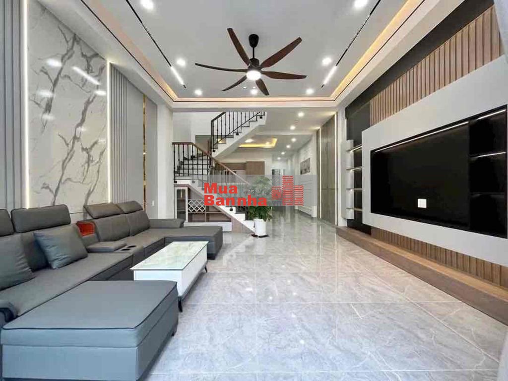 Cần tiền trả nợ ngân hàng cần bán gấp căn nhà 1 trệt 1 lầu.Hóc môn