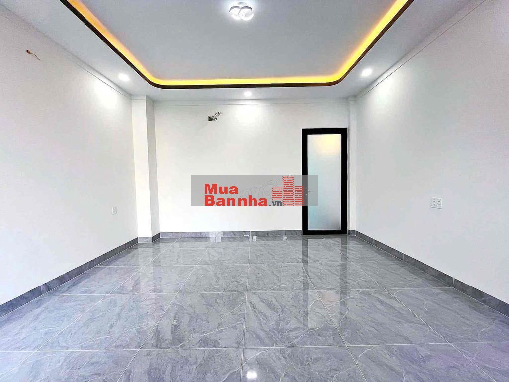 Cần tiền trả nợ ngân hàng cần bán gấp căn nhà 1 trệt 1 lầu.Hóc môn