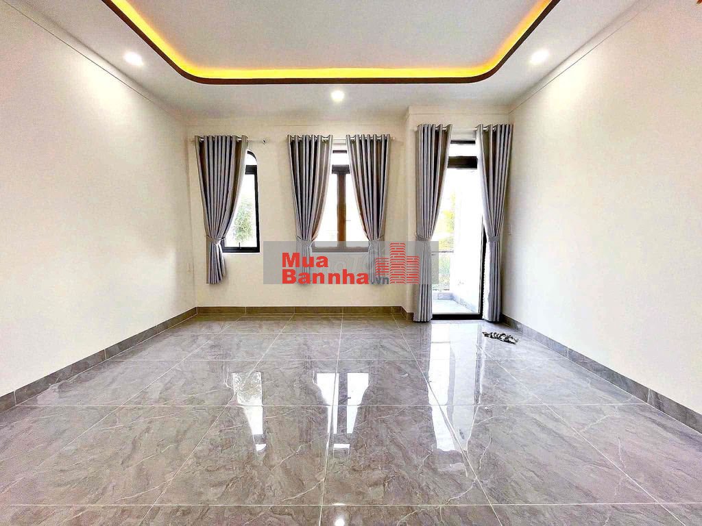 Cần tiền trả nợ ngân hàng cần bán gấp căn nhà 1 trệt 1 lầu.Hóc môn