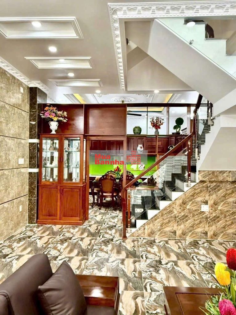 KẸT TIỀN BÁN GẤP.