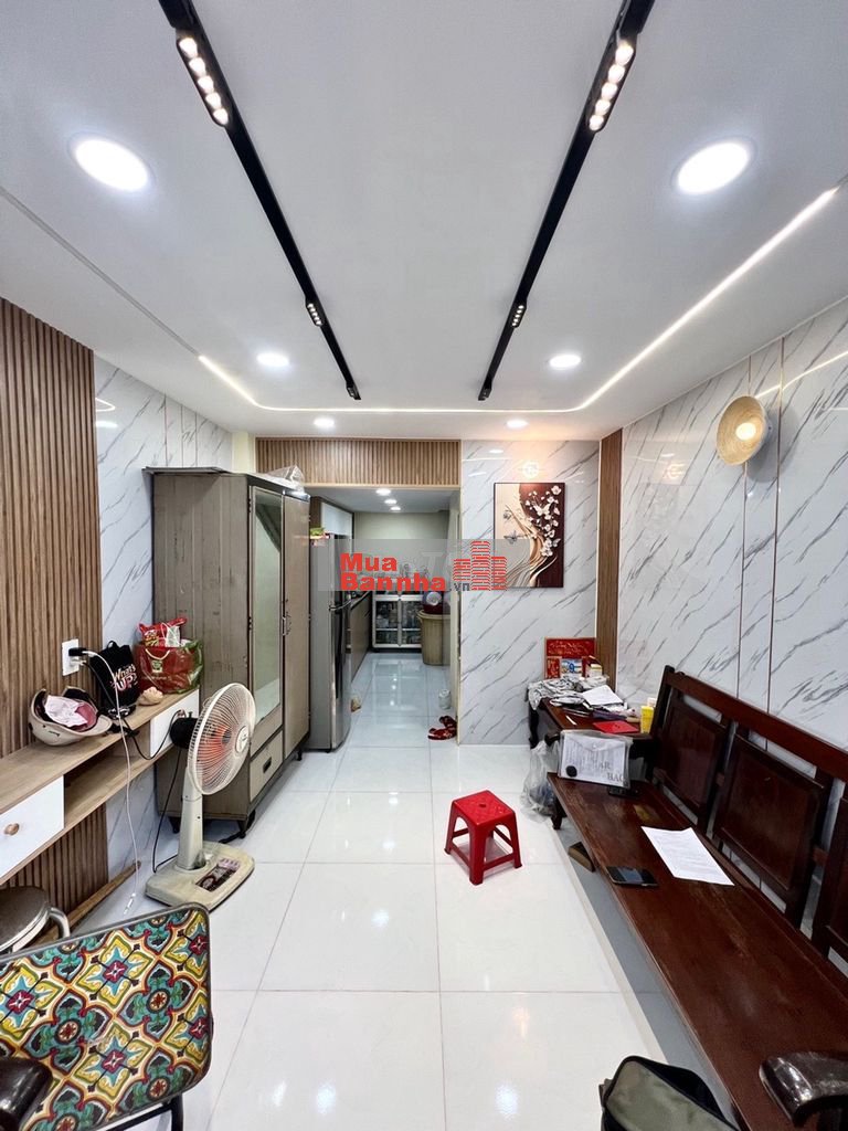 Nhà 63m2 hẻm nhựa ôtô thông Âu Cơ, 3 tầng, nhà mới dọn vào ở