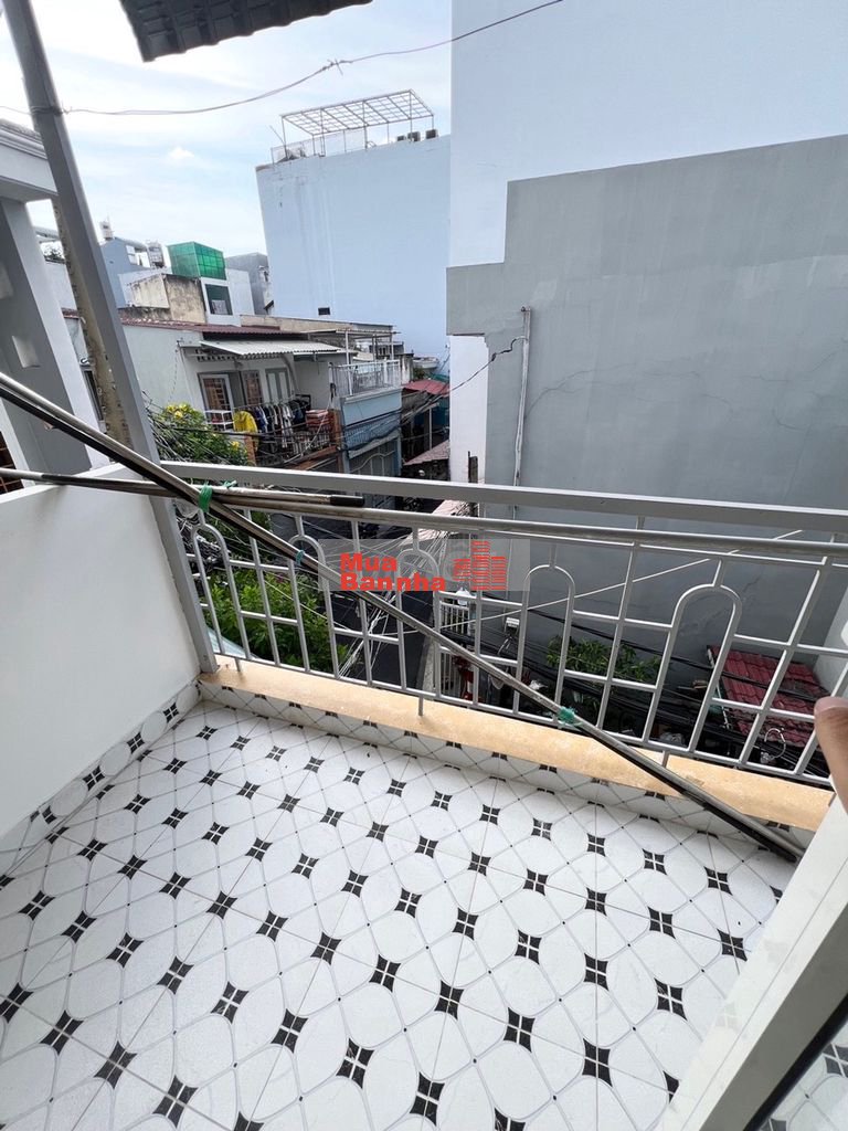 Nhà 63m2 hẻm nhựa ôtô thông Âu Cơ, 3 tầng, nhà mới dọn vào ở