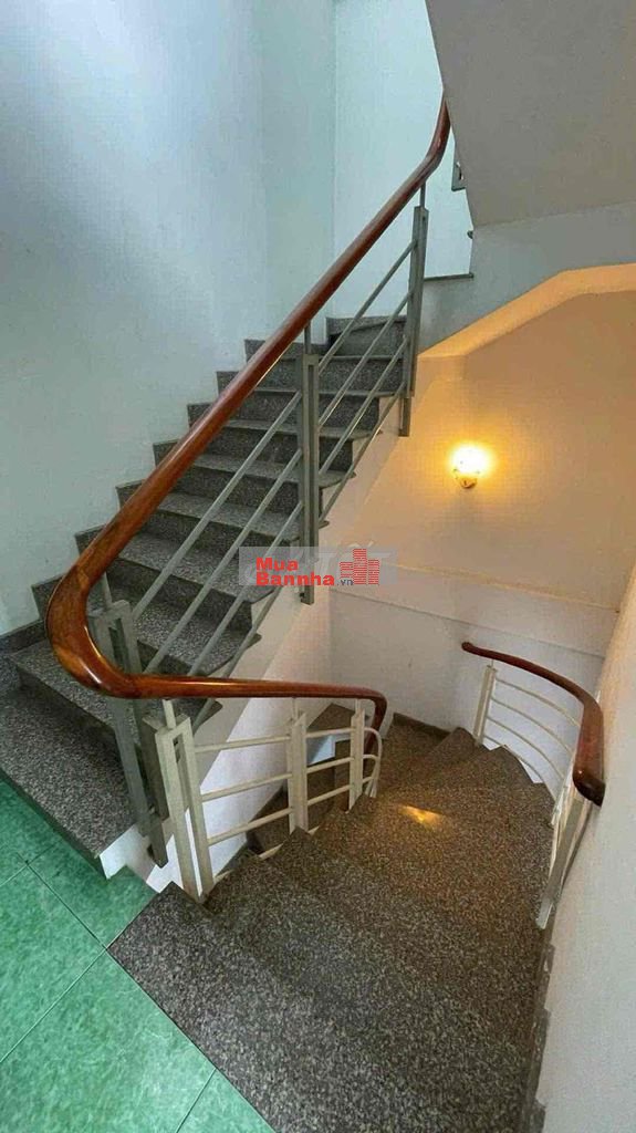 Bán nhà Quận 12 61m2 3 tầng 5PN hẻm xe hơi 5m giá 4 tỷ
