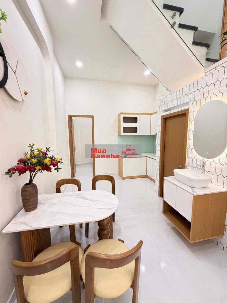 TÔI CHÍNH CHỦ CẦN BÁN NHÀ 2 TẦNG HẺM XE HƠI NGAY PHAN HUY ÍCH TÂN BÌNH