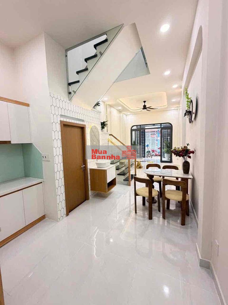TÔI CHÍNH CHỦ CẦN BÁN NHÀ 2 TẦNG HẺM XE HƠI NGAY PHAN HUY ÍCH TÂN BÌNH
