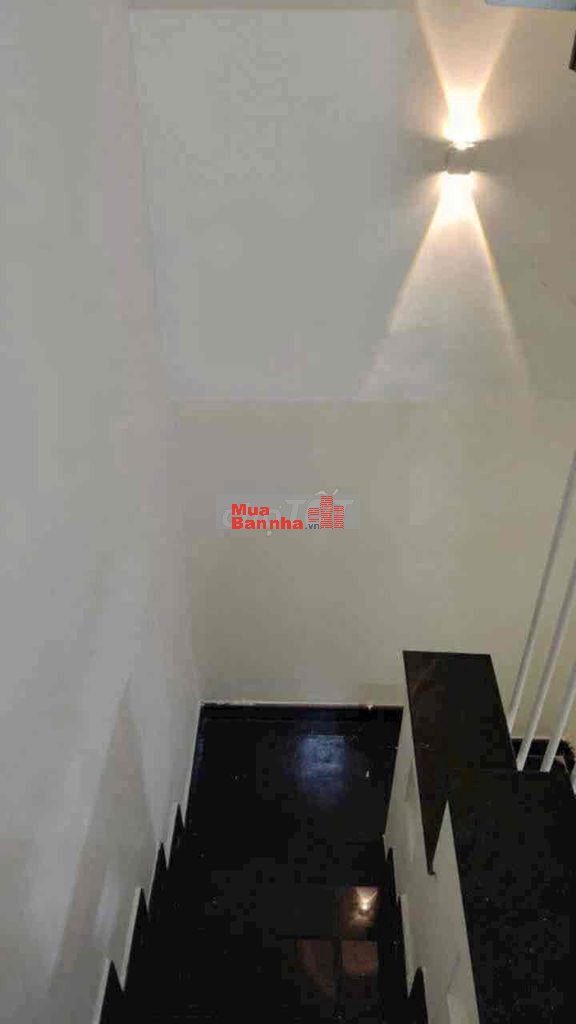 NHÀ 4 TẦNG BÙI ĐÌNH TUÝ- HXH- SỔ VUÔNG 4*13- GIÁ 7.99TL