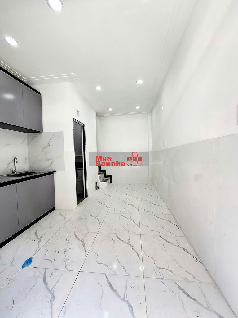 Nhà mới ở Tô Ngọc Vân Quận 12 gần Chợ Thạnh Xuân. Giá 898tr còn TL