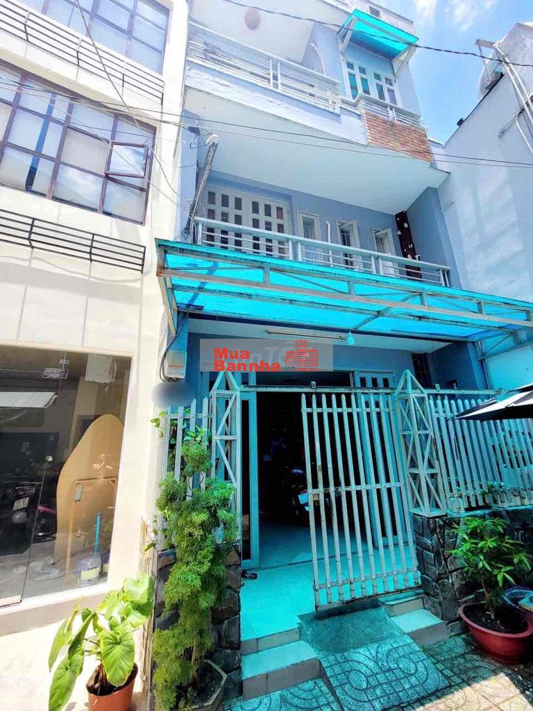 Nhà TẶNG NỘI THẤT ngang 4.5 nở hậu 7m gần UBND nhỉnh 5.5 tỷ