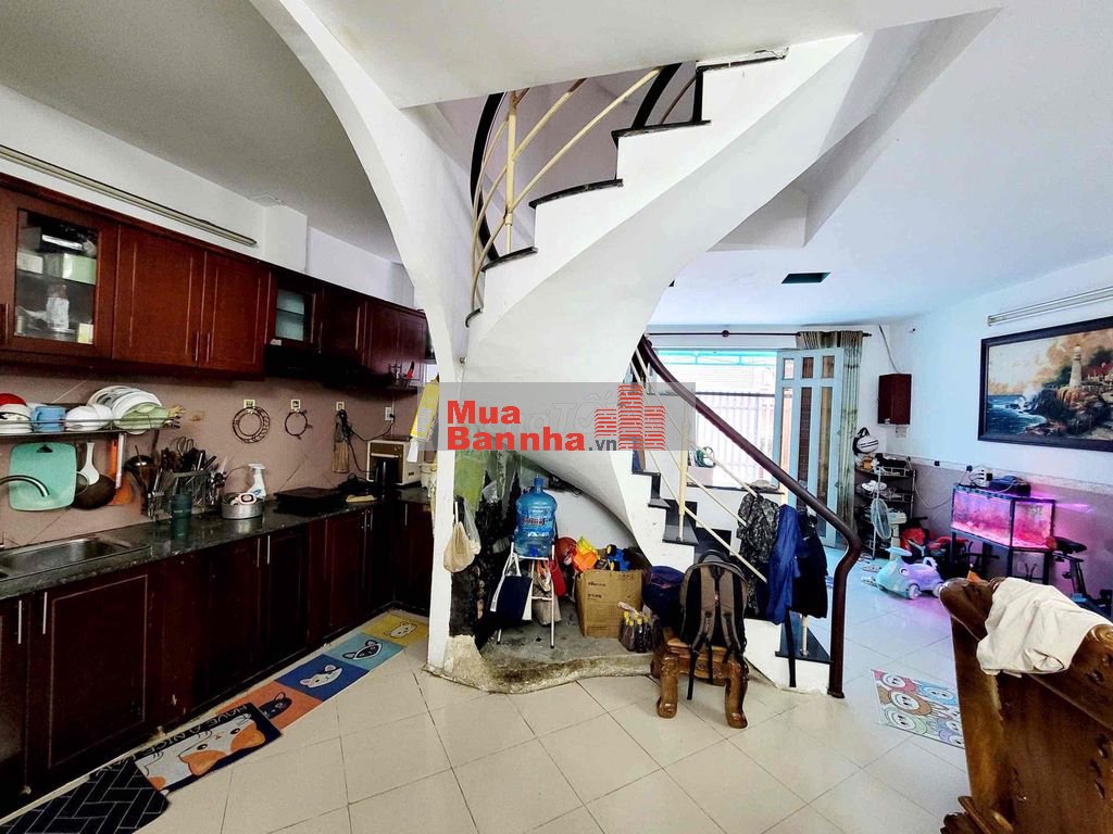 Nhà TẶNG NỘI THẤT ngang 4.5 nở hậu 7m gần UBND nhỉnh 5.5 tỷ