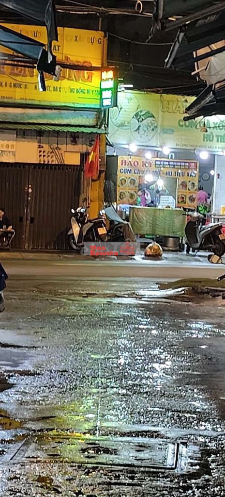 Nhà cần bán gấp .khu vực sầm uất