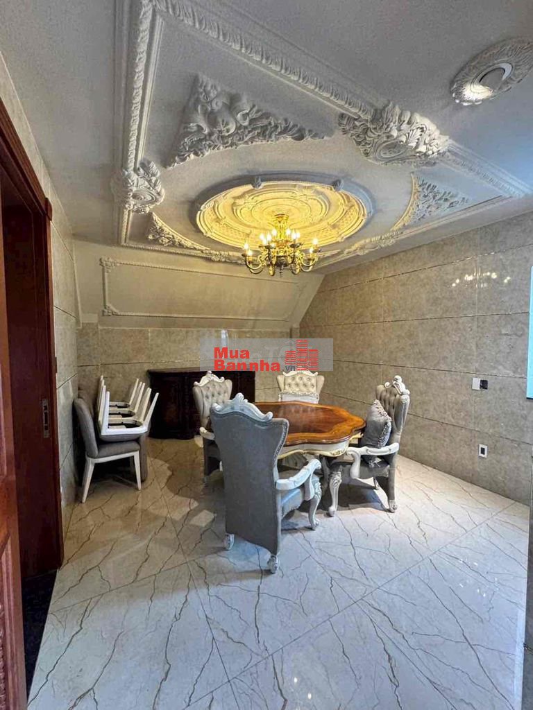 Biệt Thự Tên Lửa 10x20 / Hầm, 4 Tầng, Thang Máy, Full Nội Thất Cao Câp