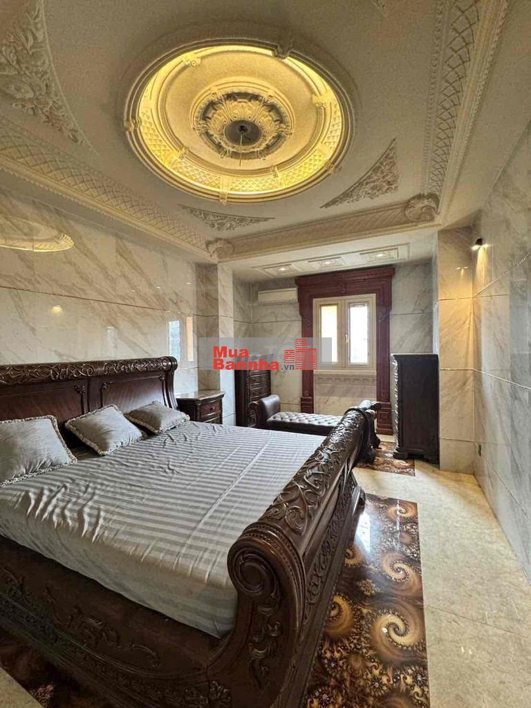 Biệt Thự Tên Lửa 10x20 / Hầm, 4 Tầng, Thang Máy, Full Nội Thất Cao Câp