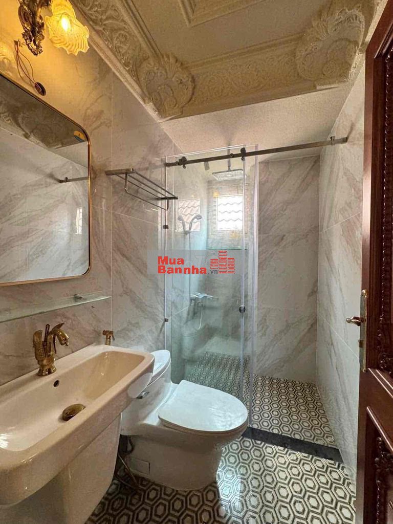 Biệt Thự Tên Lửa 10x20 / Hầm, 4 Tầng, Thang Máy, Full Nội Thất Cao Câp