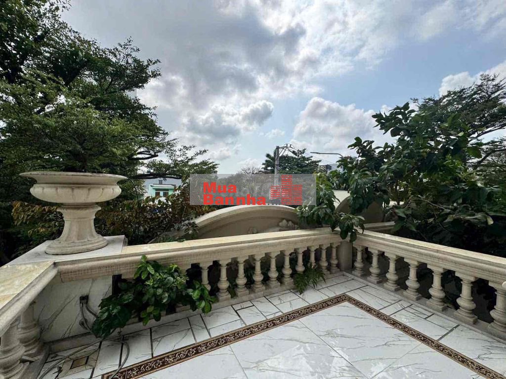 Biệt Thự Tên Lửa 10x20 / Hầm, 4 Tầng, Thang Máy, Full Nội Thất Cao Câp