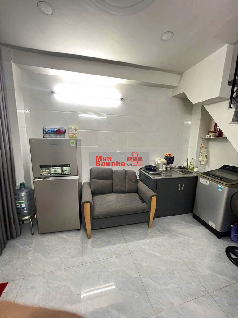Nhà đẹp 3 tầng ngay trung tâm quận 7 khu sầm uất kiều đàm himlam