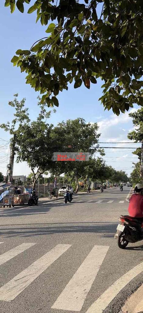 NHÀ HAI MẶT TIỀN KINH DOANH NGAY TRUNG TÂM THÀNH PHỐ MỚI BÌNH DƯƠNG