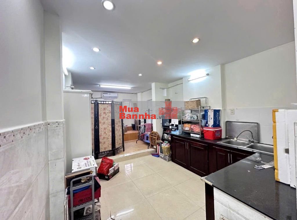 Hẻm 3.5M Cao Thắng Q3. (3.4M x 11M, nở hậu). 5 Tầng Đẹp. Giá 8.5 Tỷ TL