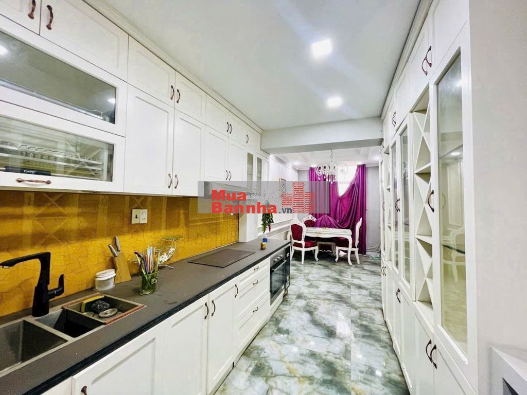 Hẻm Xe Hơi CMT8 Q10. (40m2). 4 Tầng Có Thang Máy. Giá 8.5 Tỷ TL