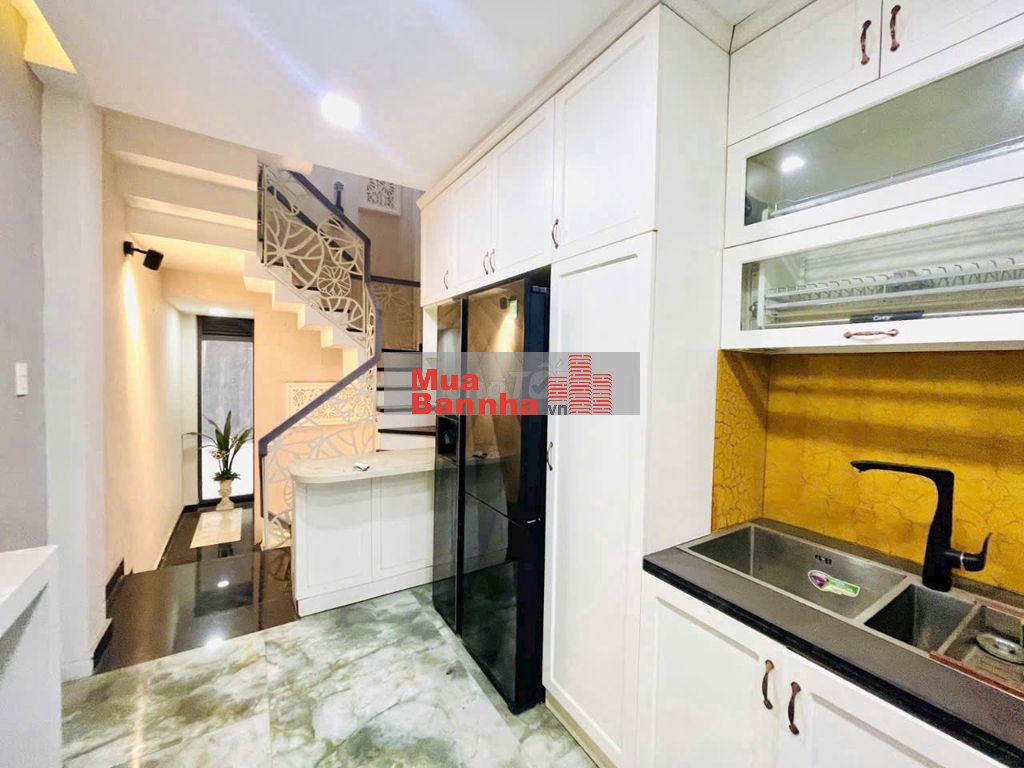 Hẻm Xe Hơi CMT8 Q10. (40m2). 4 Tầng Có Thang Máy. Giá 8.5 Tỷ TL