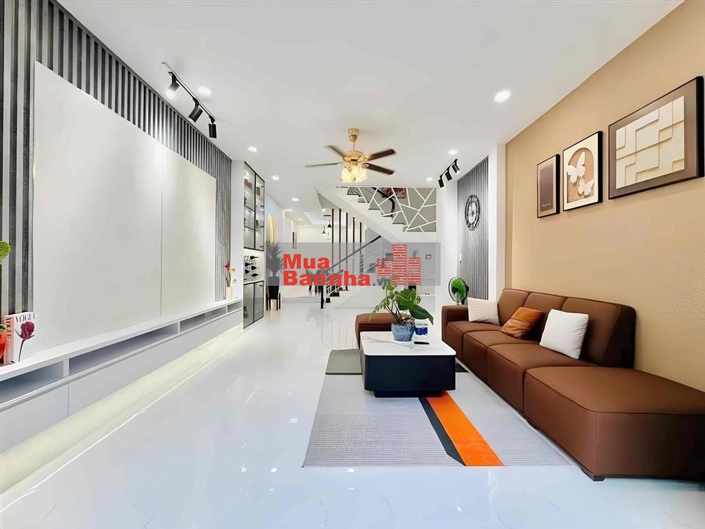 Đường 6m, Nhà 4 Tầng, DT: Ngang 4,6x13, Bình Trị Đông