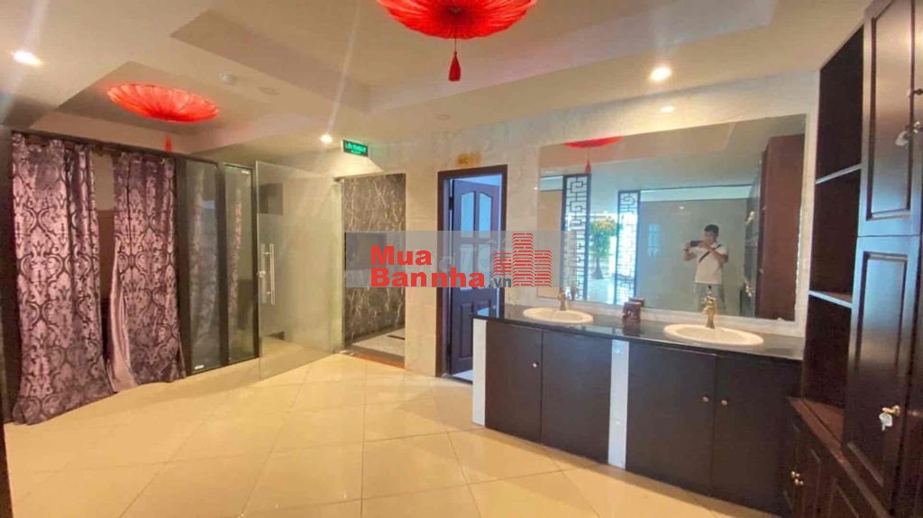 CẦN BÁN GẤP NHÀ MẶT PHỐ QUẬN CÂU GIẤY