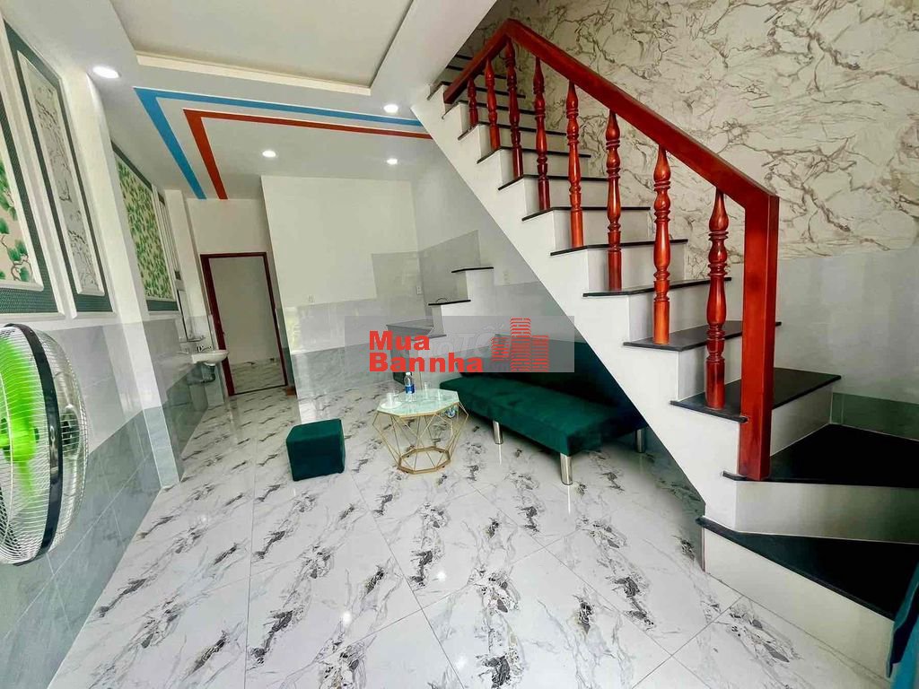 cần bán gấp lầu 3pn