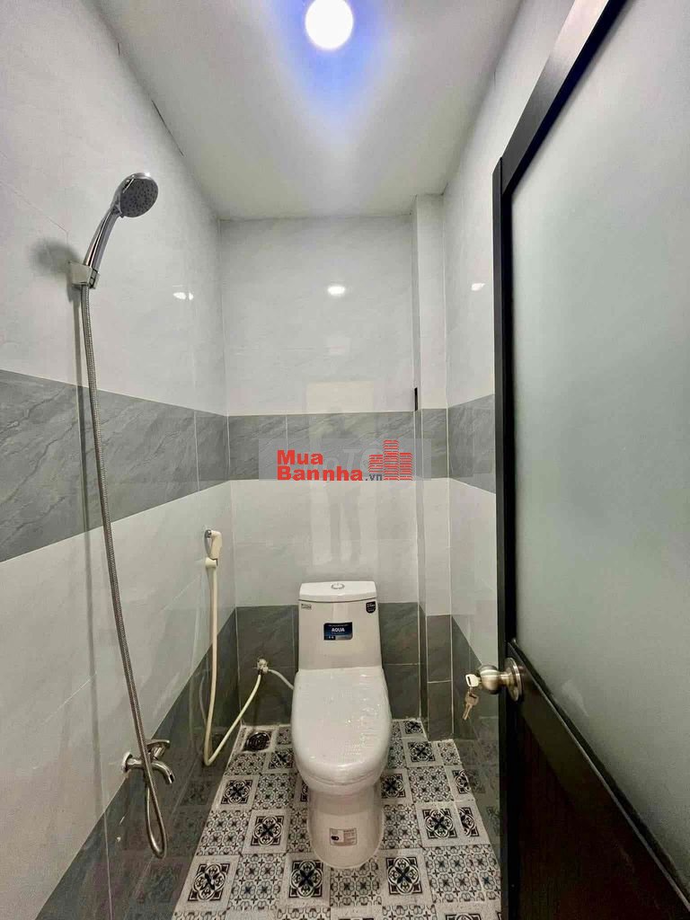 cần bán gấp lầu 3pn