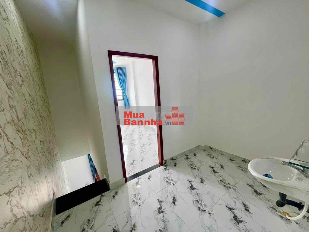 cần bán gấp lầu 3pn