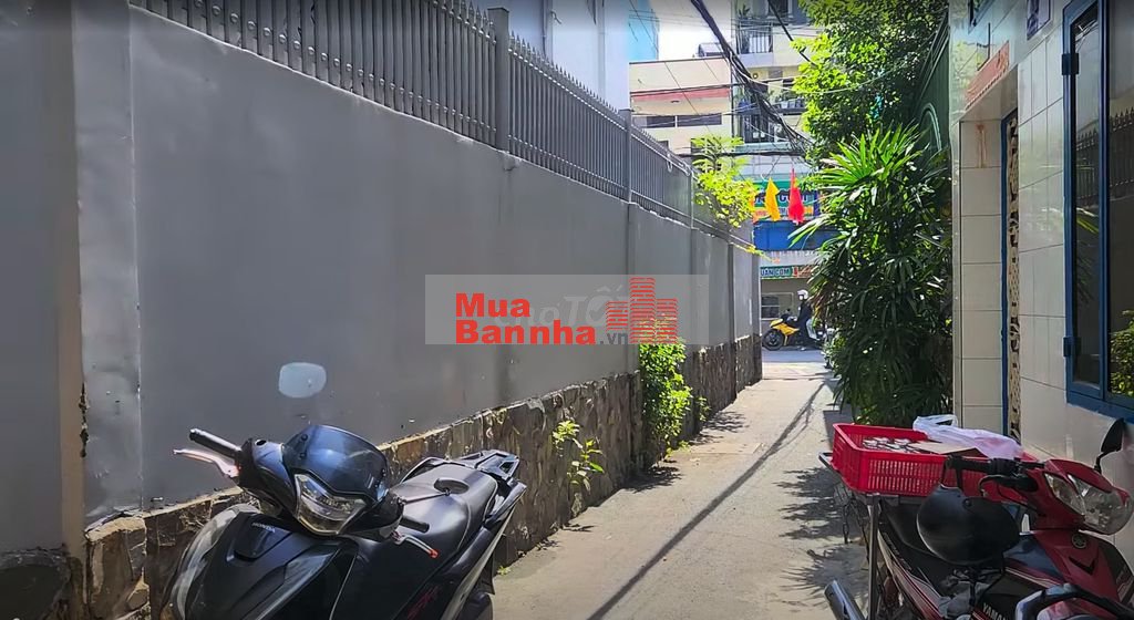 MUA ĐẤT TẶNG NHÀ - KHUÔN ĐẤT 3 MẶT THOÁNG - SÁT ĐH CÔNG NGHIỆP