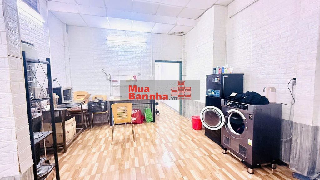MUA ĐẤT TẶNG NHÀ - KHUÔN ĐẤT 3 MẶT THOÁNG - SÁT ĐH CÔNG NGHIỆP