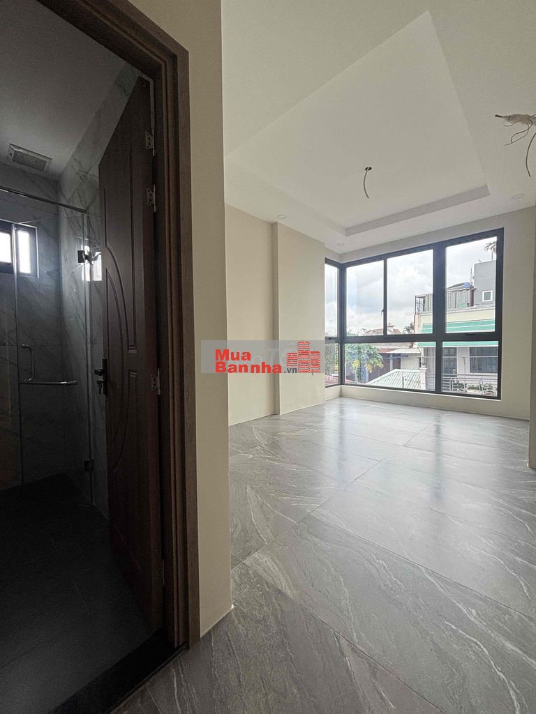 Bán nhà 3 tầng 5PN Thảo Điền Quận 2 ngang 7.3m giá 15.x tỷ