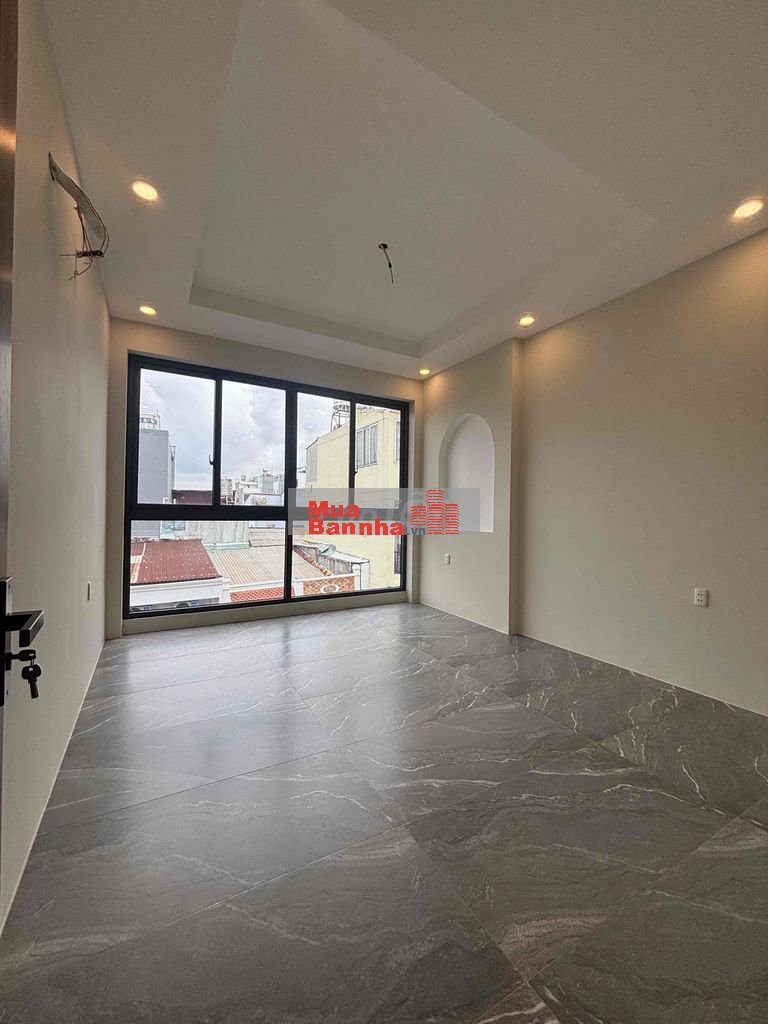 Bán nhà 3 tầng 5PN Thảo Điền Quận 2 ngang 7.3m giá 15.x tỷ